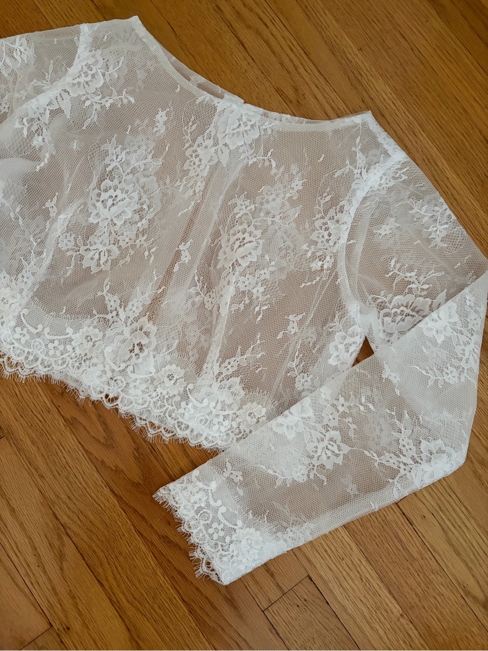 Bridal Delicate Eyelash Lace Bolero/Topper